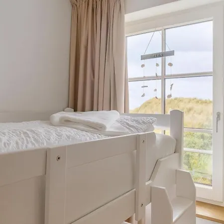 Sonnenduene Juist  Ferienwohnung Mit Balkon & Duenenblick * Juist