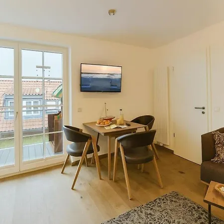 Sonnenduene Juist  Ferienwohnung Mit Balkon & Duenenblick Lägenhet Juist